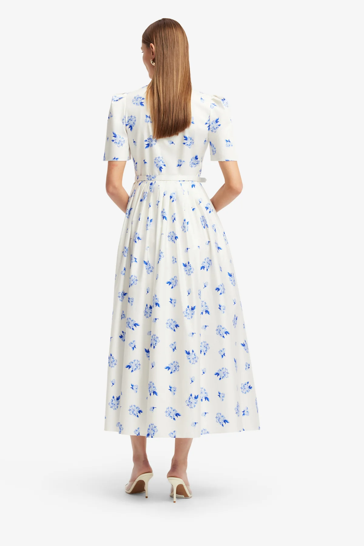 Bianca Short Sleeve Midi Dress - Ditsy Floral Print in Snow - Image 5