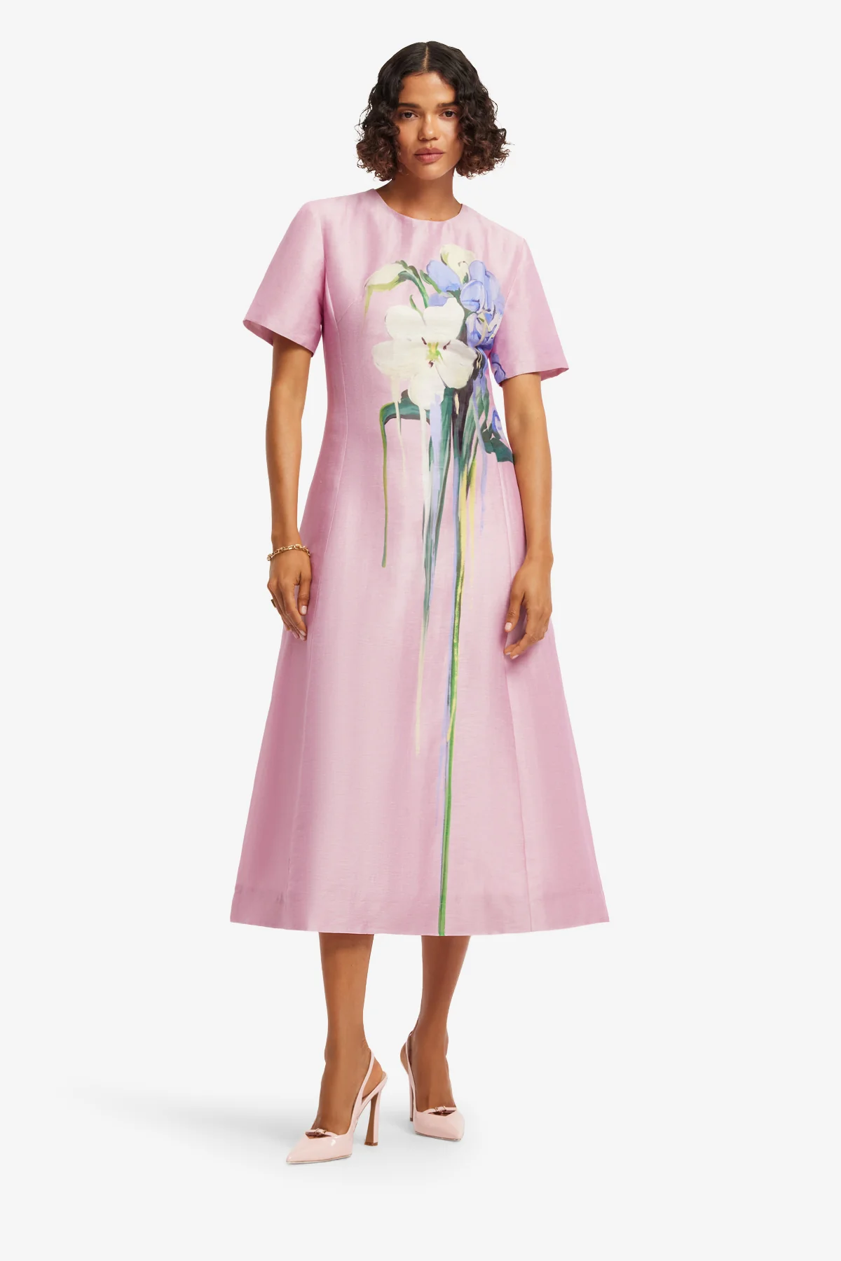 Caroline Short Sleeve Midi Dress - Bouquet Print in Pastel Pink - Image 3