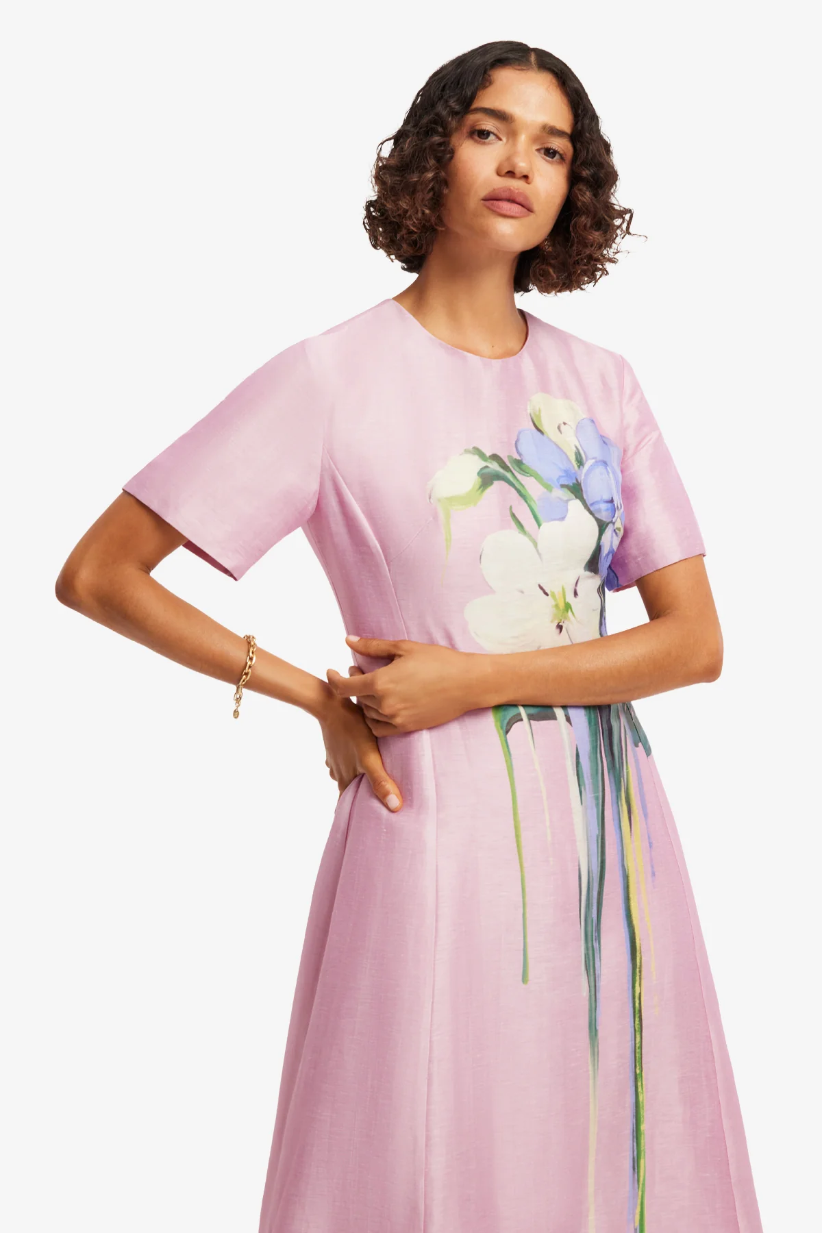 Caroline Short Sleeve Midi Dress - Bouquet Print in Pastel Pink - Image 6